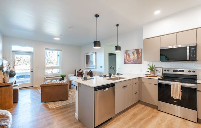 2 beds, 2 baths, 1,035 sqft, $1,995, Unit 21113 - 225