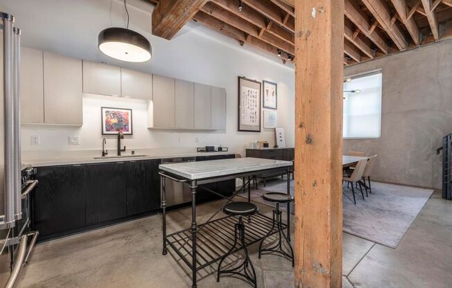 2 beds, 2 baths, 1,311 sqft, $4,900, Unit 527 Molino Unit 107