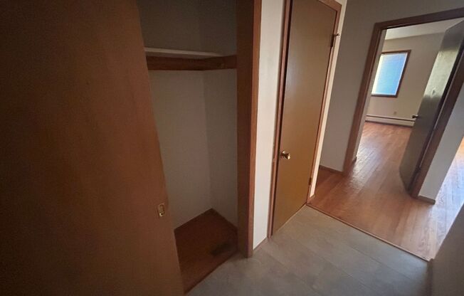 10253 W Cleveland Ave