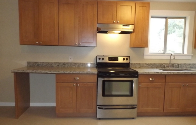 2 beds, 1 bath, $2,950