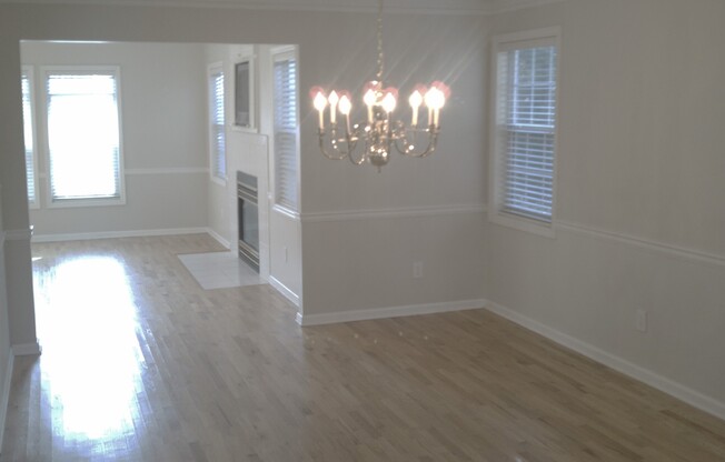 Procurement Only: 810 Teal Vista: Spacious 5 bedroom 3.5 bath traditional style home located in desirable subdivision of Planterra Ridge. Ample HOA amenities and golf cart path access. Minutes to The Avenue.