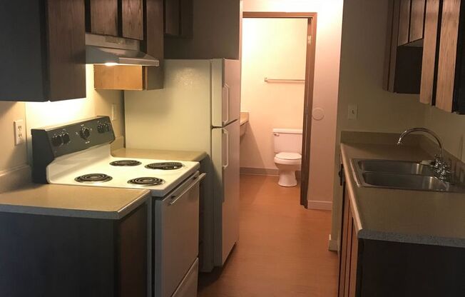 1 bed, 1 bath, 570 sqft, $1,345, Unit C-106