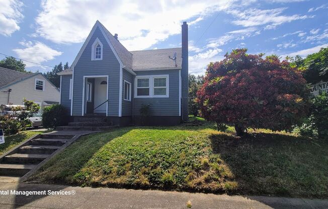Charming, Updated 3 Bed/1 Bath Home at the Base of Mt. Tabor