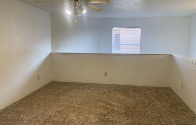 1 bed, 1.5 baths, 866 sqft, $935, Unit 2705