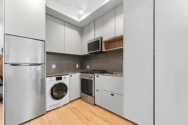 368 NEW YORK AVE