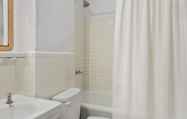 235 W 102 ST