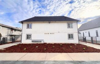 116 N Yosemite Ave