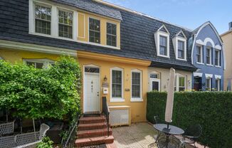 Charming 2 Bedroom in Foggy Bottom