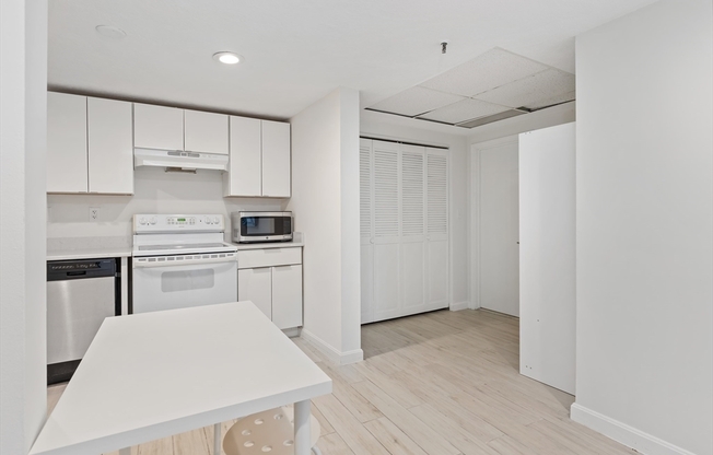 1427 Commonwealth Ave