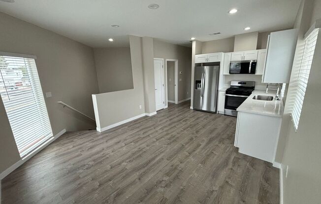 Newly Built in 2025! 4 Bed 2 Bath on Montezuma!!