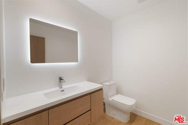 5530 1/2 SUNNYSLOPE AVE