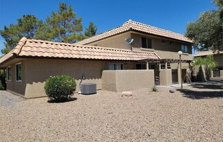 REALLY CUTE TOWNHOME LOCATED IN GREEN VALLEY AREA!!