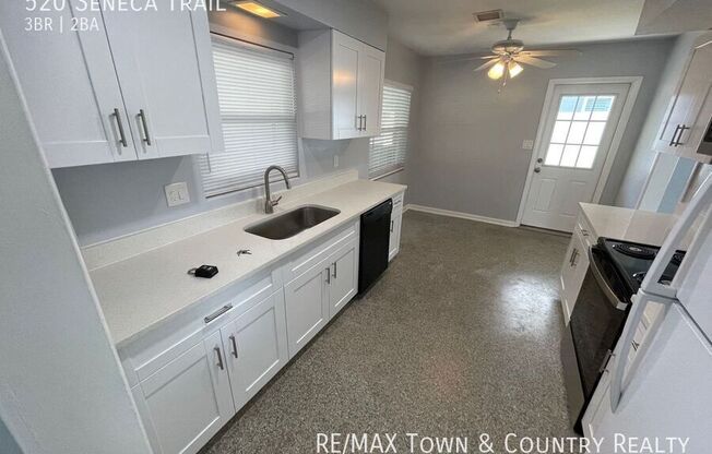 520 SENECA TRL
