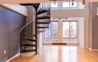 Luxury Loft in Logan Circle!