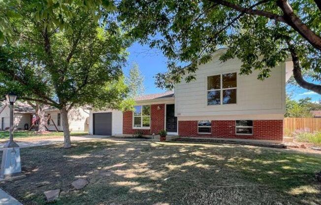 WELCOME TO THIS CHARMING HOME!