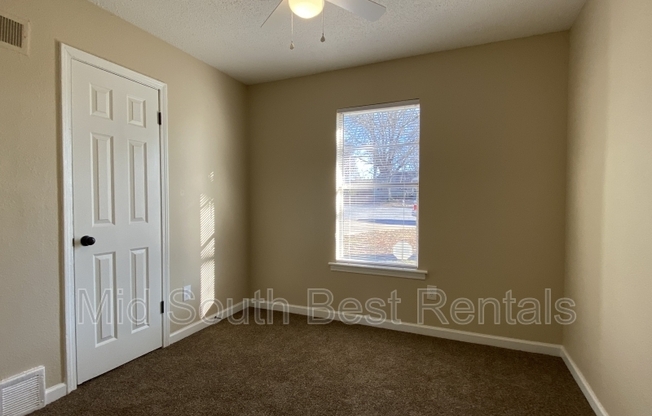 3757 LONGMONT CV