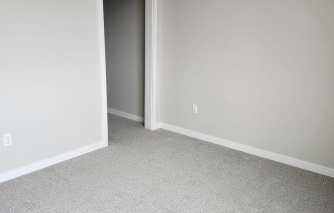 2 beds, 1 bath, 966 sqft, $1,550, Unit 301