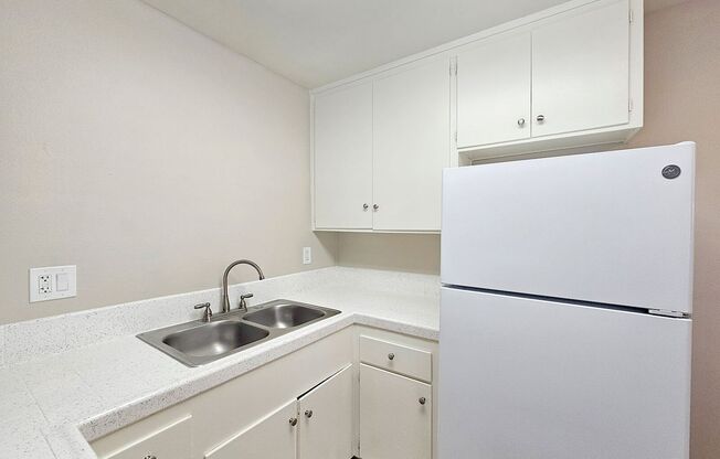 1 bed, 1 bath, 450 sqft, $1,695, Unit 07