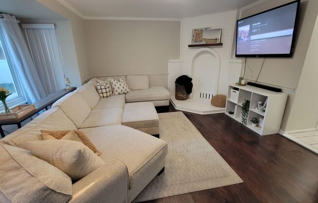 Newly Updated Deerhaven Townhome in Provo!