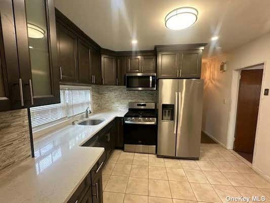 3 beds, 2 baths, $4,100