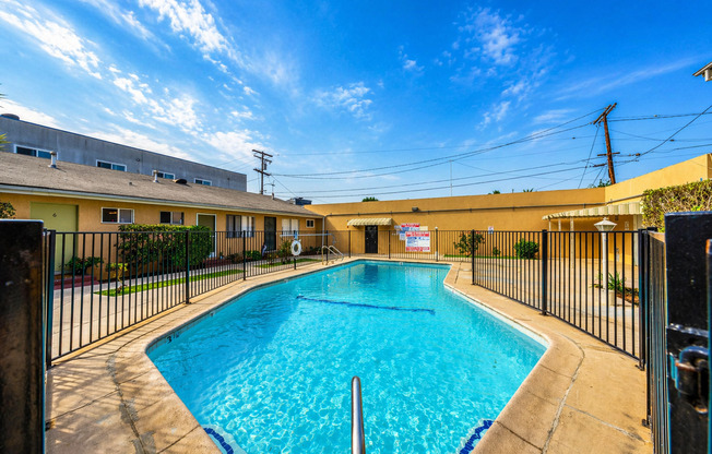 803 Java Ave Inglewood, CA 90301