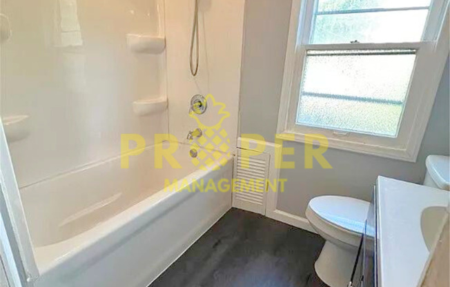 2 beds, 1 bath, $1,100