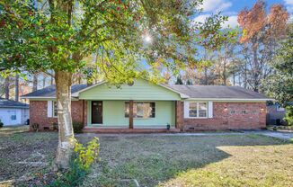 Charming 3-Bed, 2-Bath Home with Spacious Backyard in Fayetteville, NC!