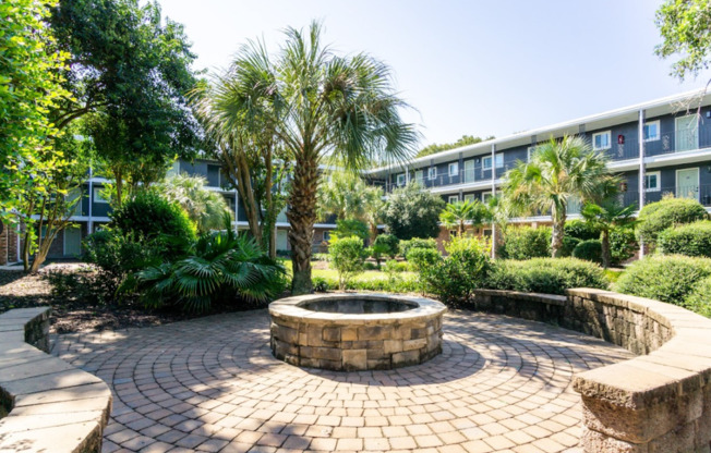 Palmetto Square