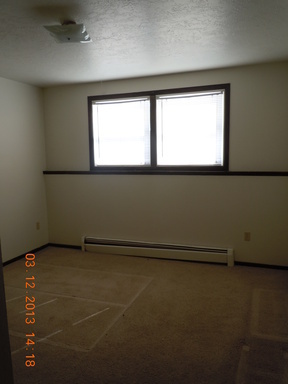 2 beds, 1 bath, $545, Unit 6B