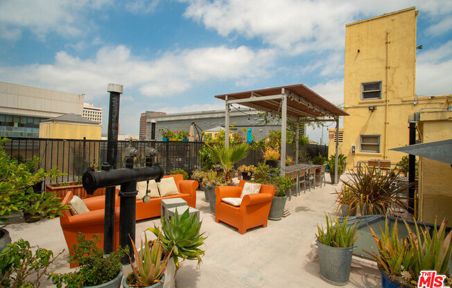 Studio, 1 bath, 760 sqft, $2,250, Unit 714