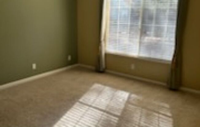 3 beds, 2 baths, $2,250