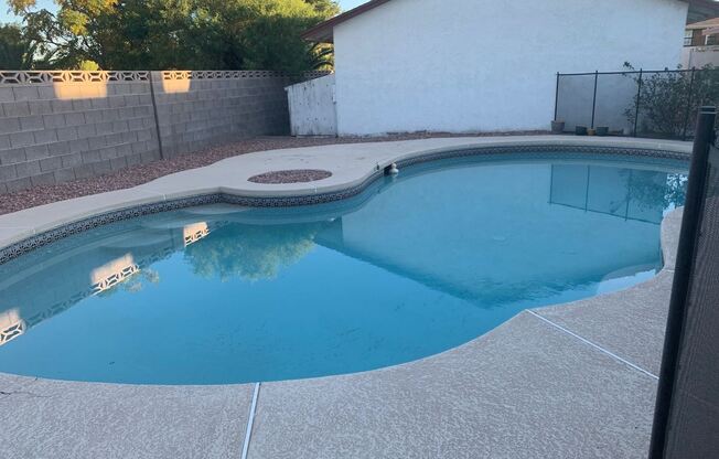 6860 Tara Ave.