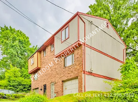 208 ESTELLA AVE