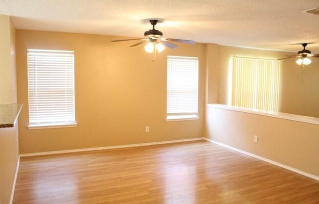 1-MONTH FREE IF MOVE-IN BY 9/16 - 3 bedroom, 2 bath, 1700+ sq ft ~ Mansfield ISD!