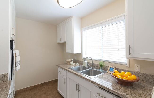 1 bed, 1 bath, 700 sqft, $1,800, Unit 4138