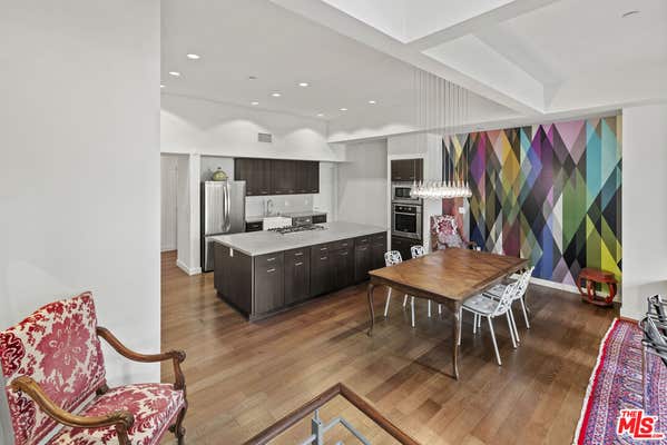 940 E 2 ST
