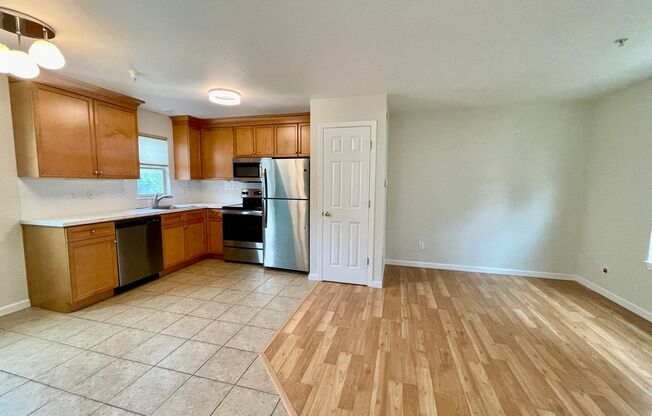 1 bed, 1 bath, 750 sqft, $2,017, Unit 108