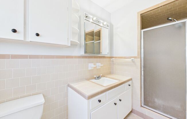 Updated 4-Bed, 2-Bath Home in Lafayette – Charm Meets Comfort