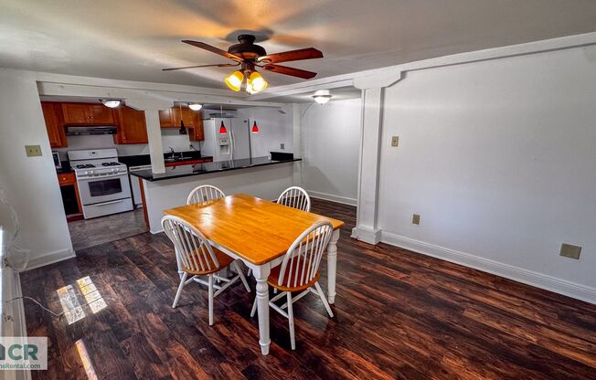 Spacious 3bd/3ba on Broadway!