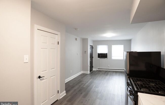 1 bed, 1 bath, $1,400, Unit 1335 S 8th St 1st Fl