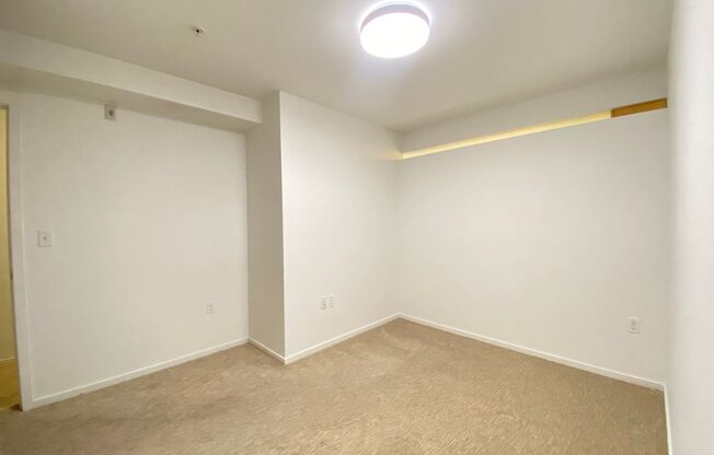 1 bed, 1 bath, 415 sqft, $2,150, Unit 2204-A