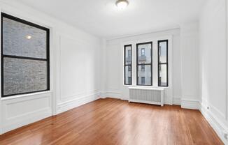 347 W 55 ST