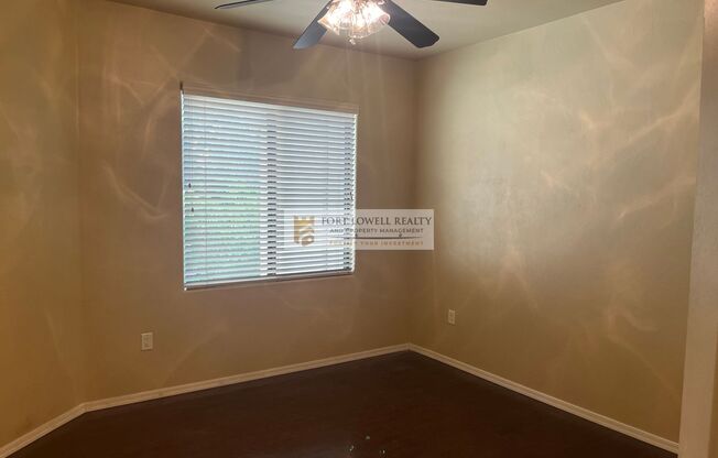 Unfurnished 3 bed 2 bath with washer/dryer