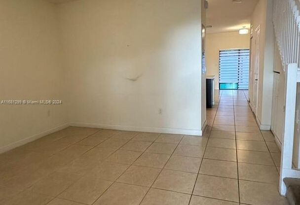 10629 W 32nd Lane 10629, Hialeah, FL 33018