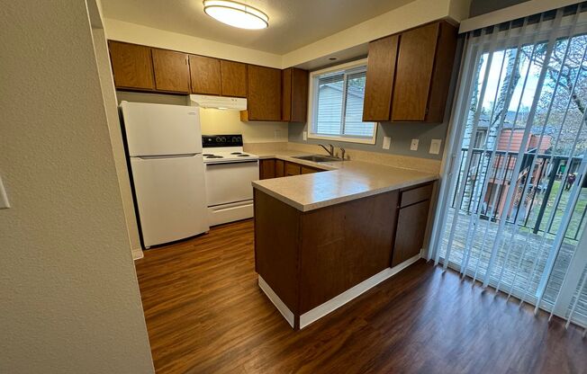 Village Monroe Apartments