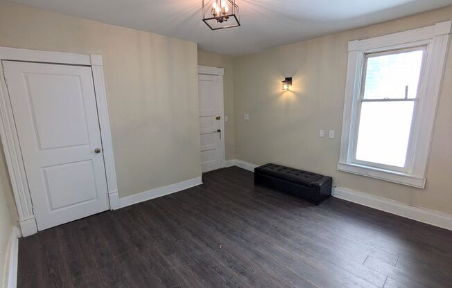 2 beds, 1 bath, $1,400