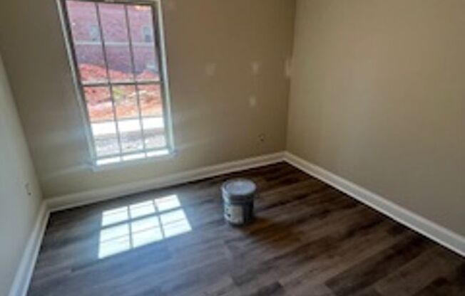 3 beds, 2 baths, 1,205 sqft, $1,300, Unit 218