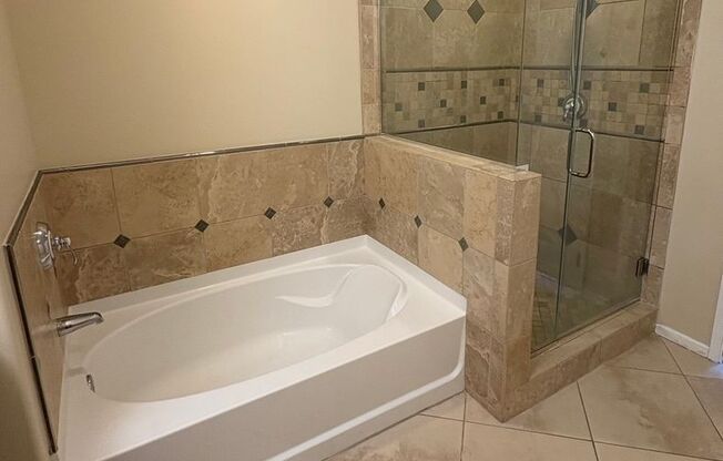 2 beds, 2 baths, $2,700, Unit # 1122