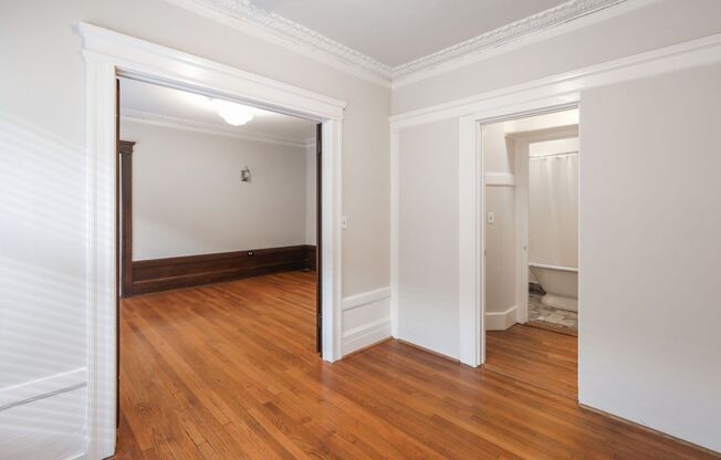 1 bed, 1 bath, $1,925, Unit 37