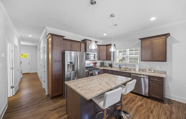 3 beds, 2.5 baths, 1,580 sqft, $2,400, Unit AV137